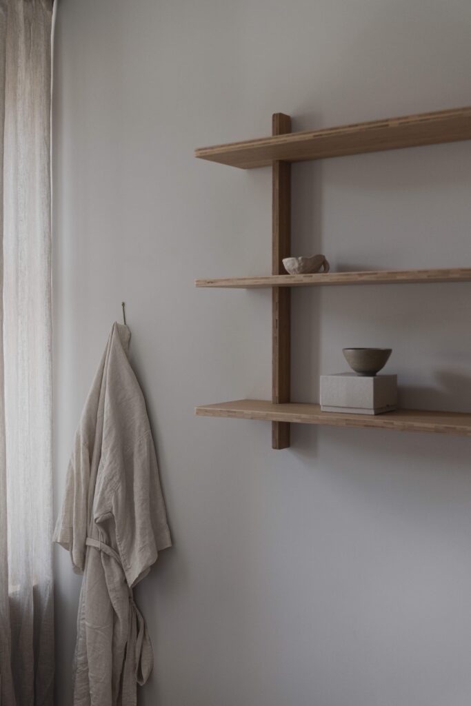 the e collection · archive sale · cross shelf